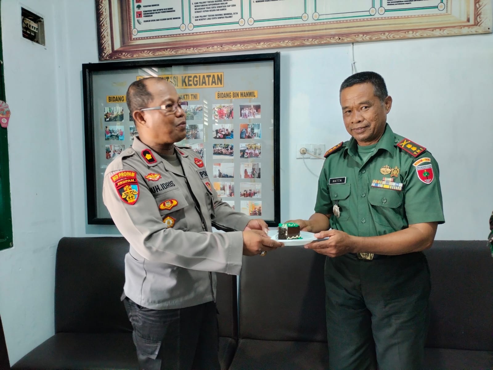 Dirgahayu TNI ke-78, Personil Polsek Bontoala Polrestabes Makassar Geruduk Koramil 1408.04/Bontoala