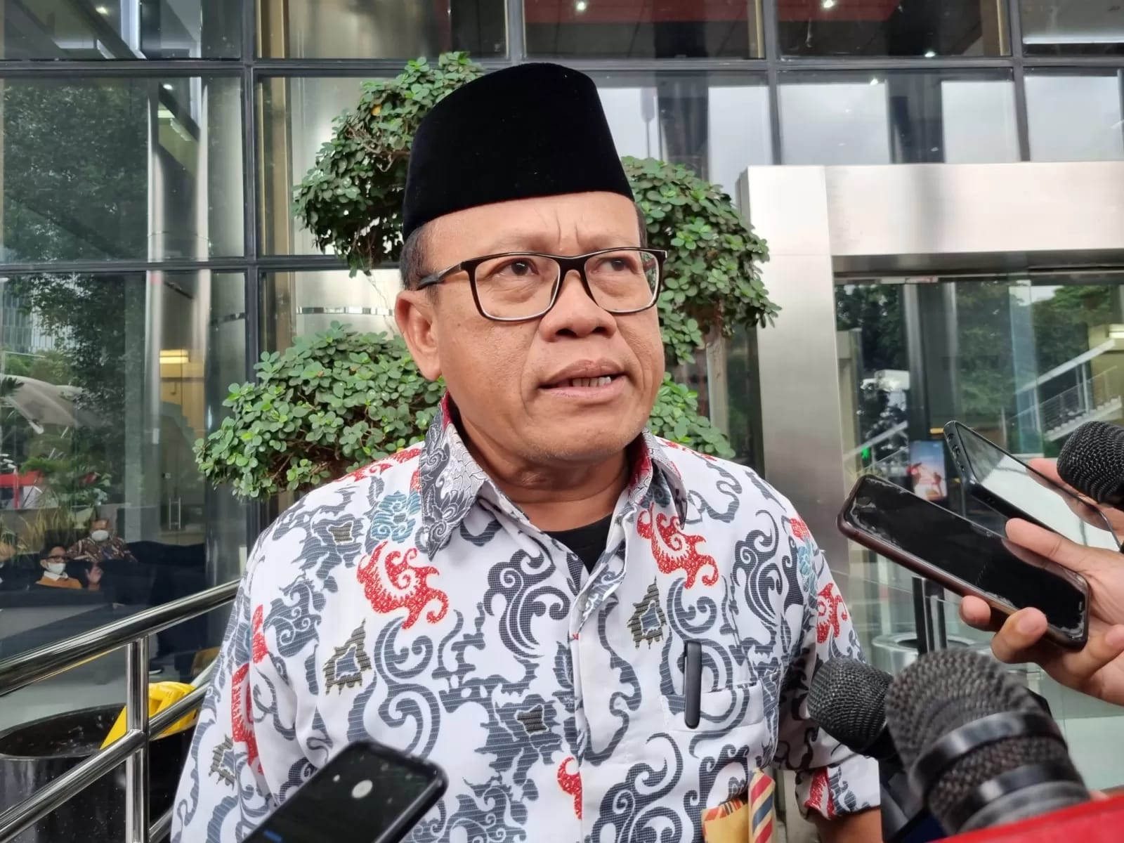 Ketua Indonesia Police Watch Minta Kapolda Sumut Serius Ungkap Pelemparan…