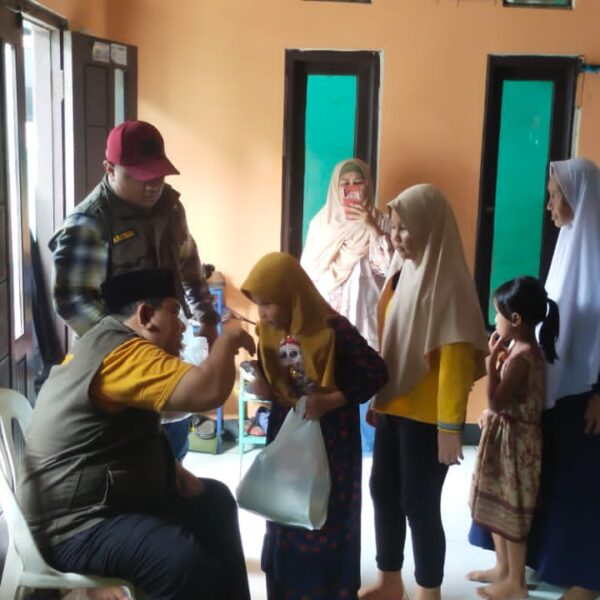 Relawan KSJ Kabupaten Bogor Salurkan Puluhan Paket Sedekah Untuk Yatim dan Duafa