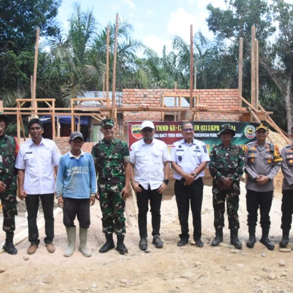 Letkol Inf Nunung Wahyu Nugroho Hadiri Pembukaan Upacara TMMD 121 Kodim 0313/Kpr